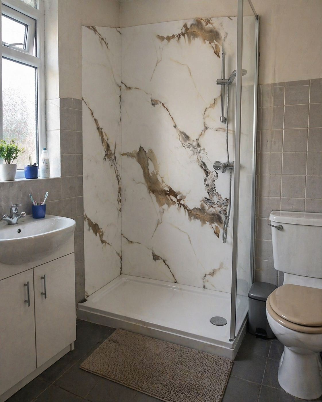 mocha-marble-fitted